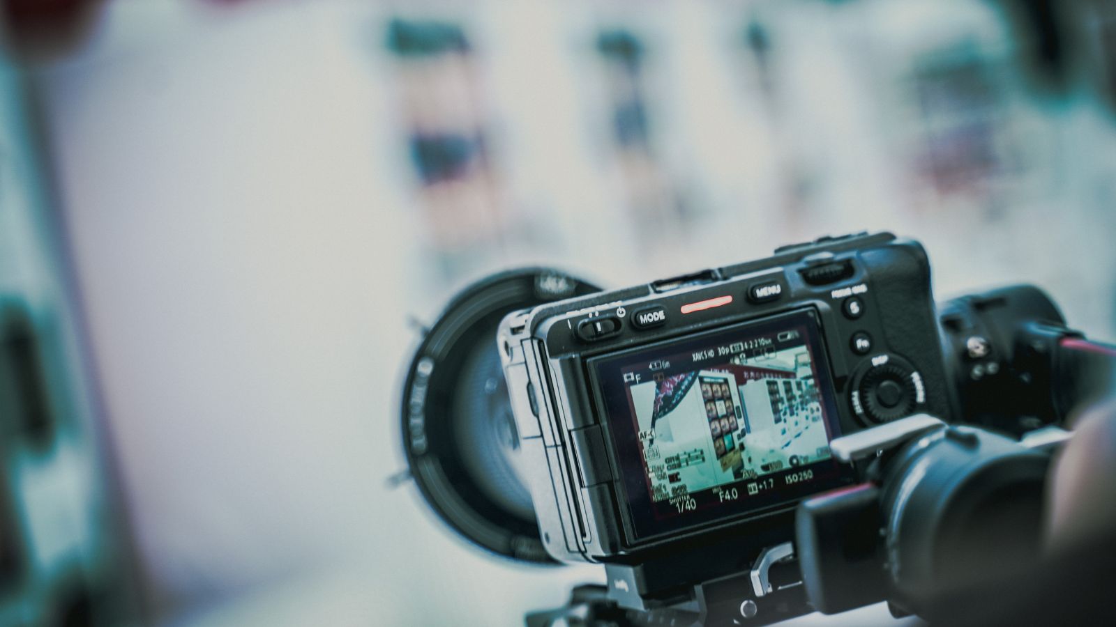 プロ仕様のシネマカメラでの撮影