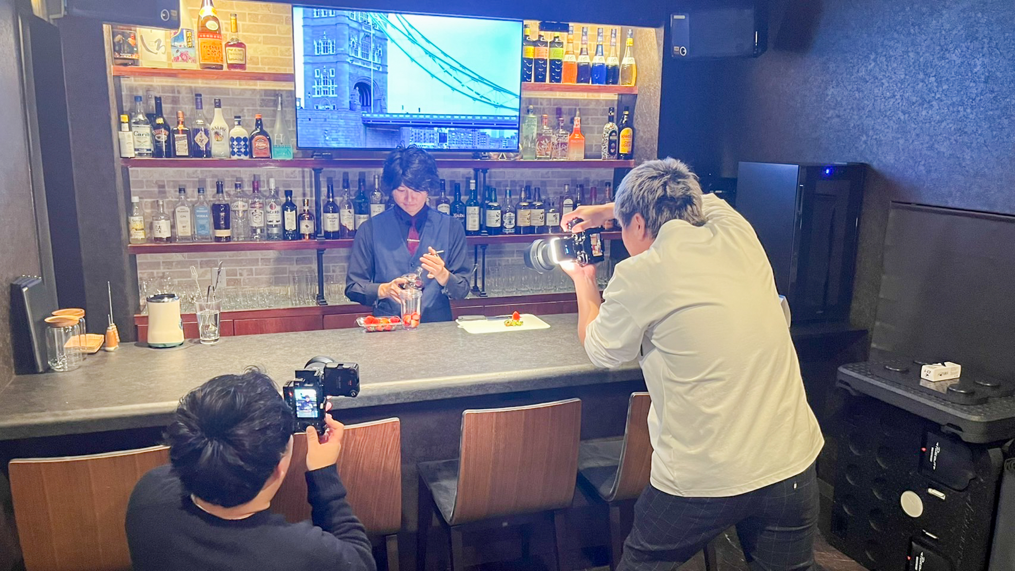 バーの年末年始の集客動画撮影