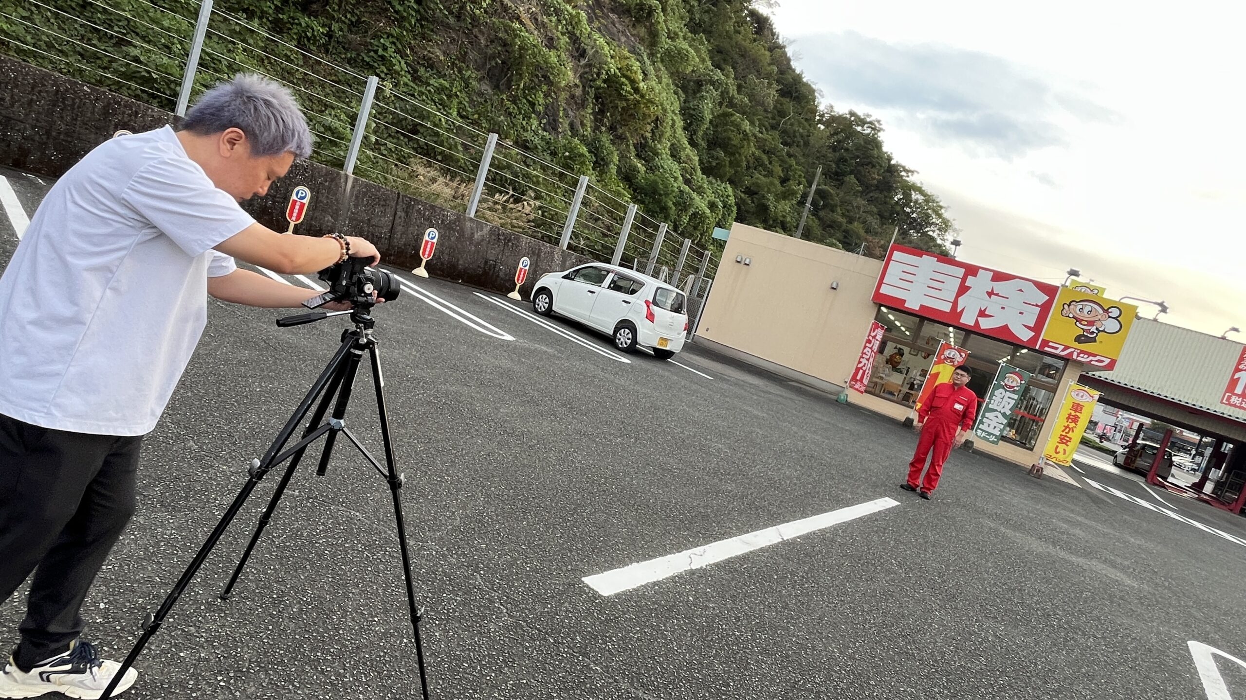 車検のコバックにて撮影中の様子